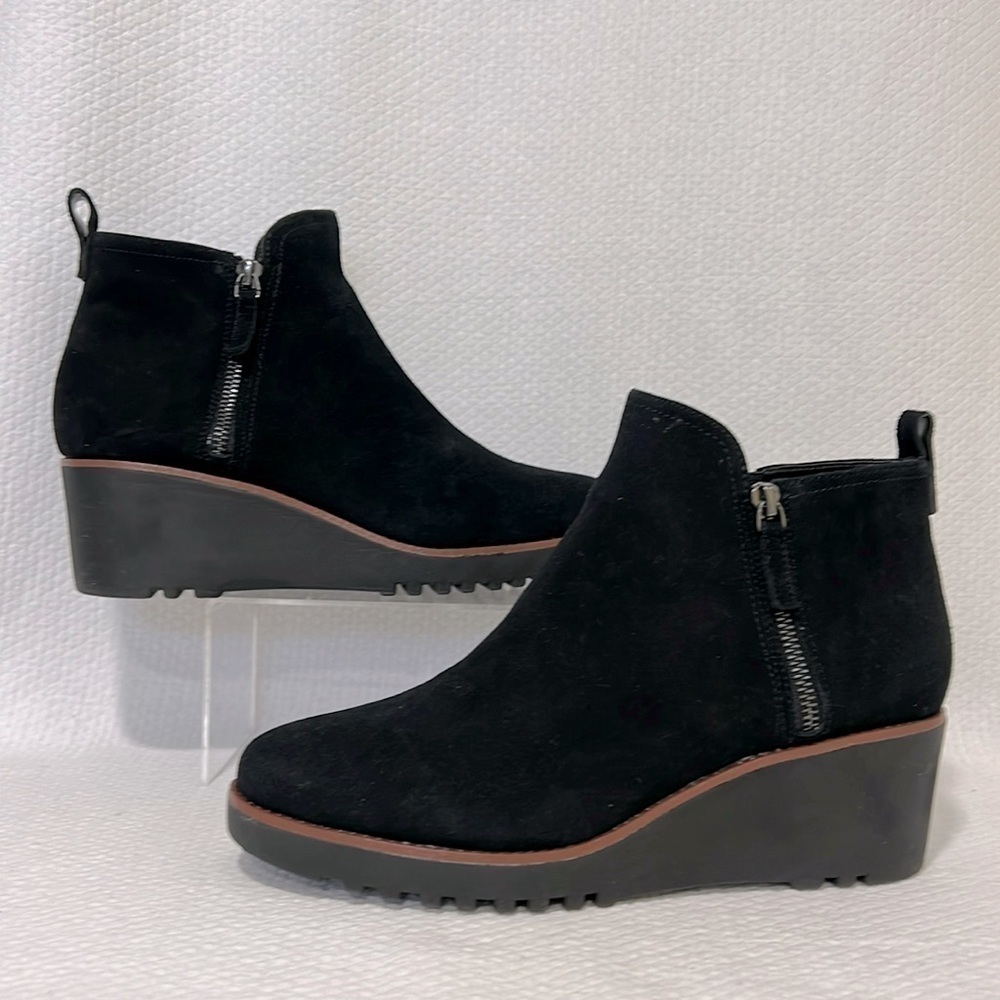 Sanctuary Women's Evolve black suede wedge bootie size 11M